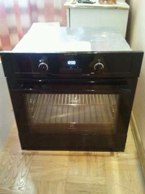 Духовой шкаф Electrolux EOB95450AK