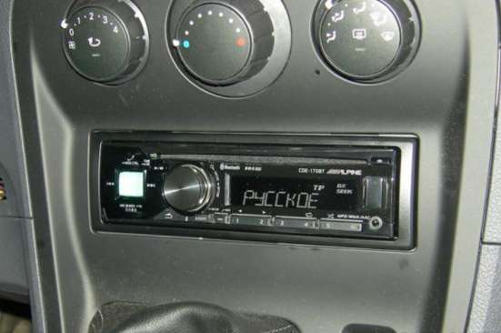 Автомагнитола Alpine CDE-173BT aux usb в Москве фото 4