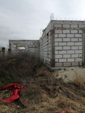 Продам участок с не достроенным домом в Керчи фото 3