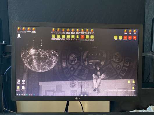 Монитор LG 21.5 1920x1080