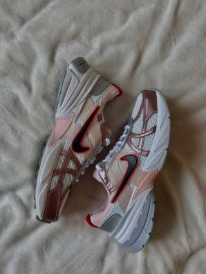 Кроссовки Nike V2K Run в Москве