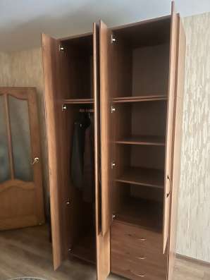 Продам шкаф пенал в Владивостоке