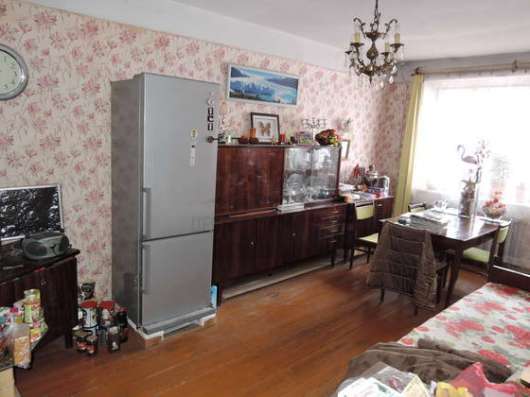 Продам трехкомнатную квартиру в Павловский Посад.Жилая площадь 58  кв.м.Этаж 1.Дом кирпичный.
