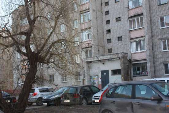 Продам однокомнатную квартиру в Липецке. Жилая площадь 36 кв.м. Дом кирпичный. Есть балкон. в Липецке