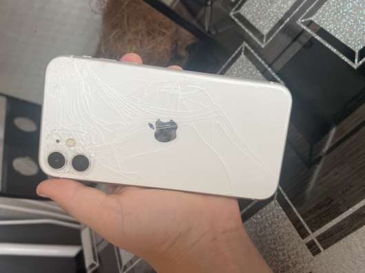 iPhone 11