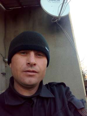 Олег, 36 лет, хочет пообщаться