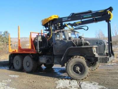 Лесовоз УРАЛ 55571-1151-70М