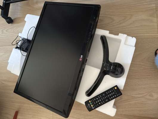 Телевизор 24 диагональ LG