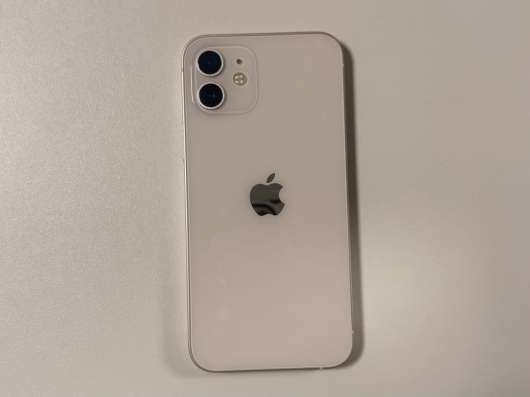 iPhone 12 64Gb White в Хабаровске