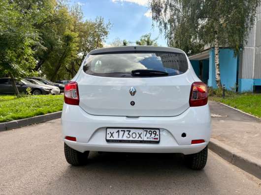 Продам Рено Сандеро 2019г в Москве фото 7