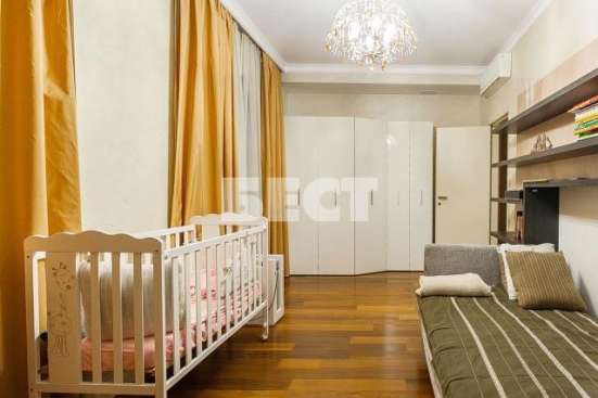 Продам четырехкомнатную квартиру в Москве. Жилая площадь 175 кв.м. Этаж 10. Дом кирпичный. в Москве