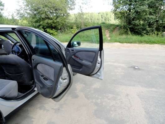 Toyota Avensis, 1999 Дизель в Москве фото 8