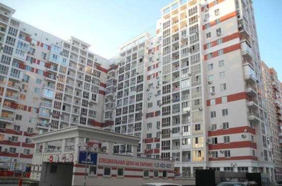Продам трехкомнатную квартиру в Краснодар.Жилая площадь 94  кв.м.Этаж 6.Дом монолитный.