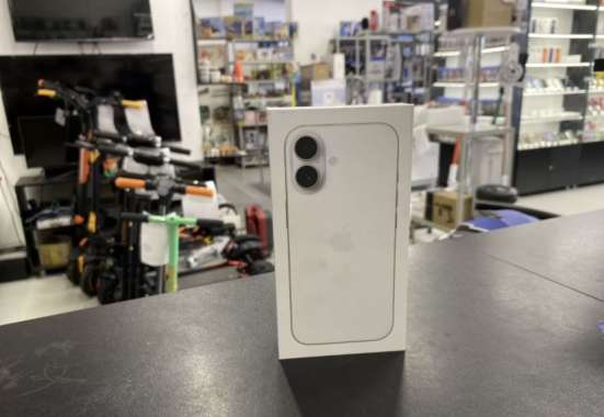 iPhone 17