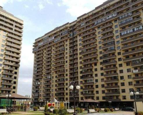 Продам однокомнатную квартиру в Краснодар.Жилая площадь 43  кв.м.Этаж 13.Дом монолитный.