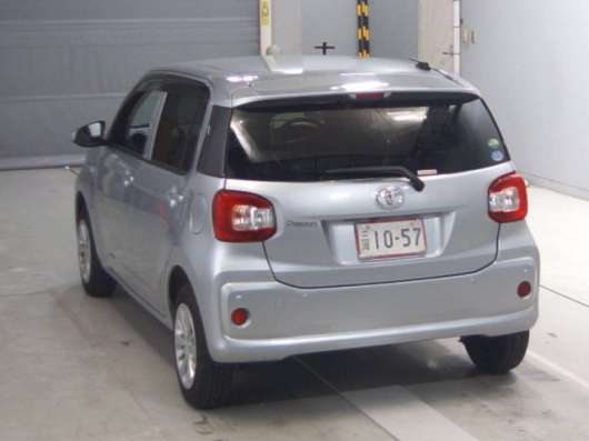 Toyota Opa в Владивостоке фото 4