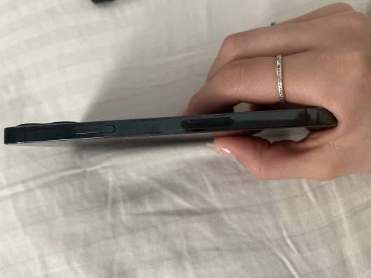iphone 12Pro 256 гб в Екатеринбурге