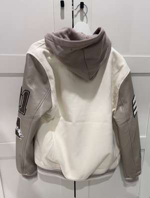 Куртка бомбер Guess новая в Москве фото 3