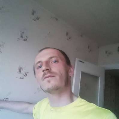 Максим, 30 лет, хочет познакомиться