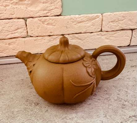 Чайник глиняный