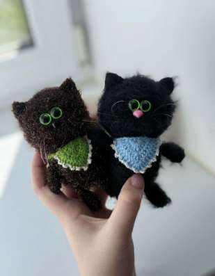 Котёнок игрушка