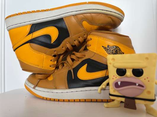 Air Jordan 1 Mid chutney taxi в Москве