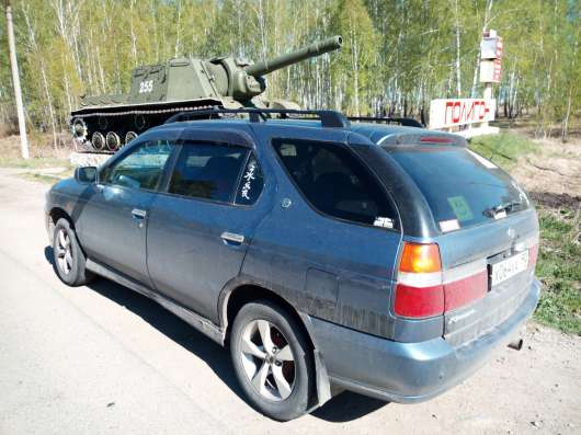 Nissan R Nessa, 1999 в Челябинске