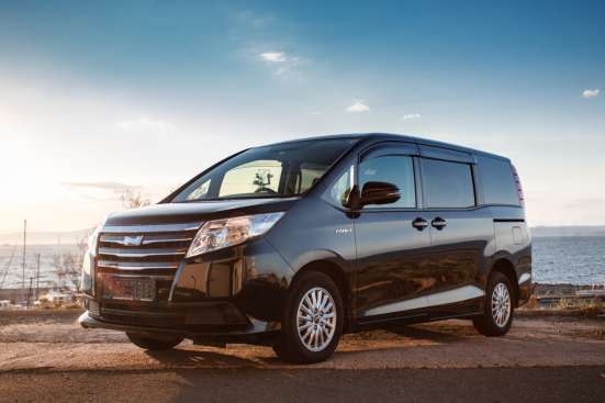 Toyota Noah, 2015 г ZWR80