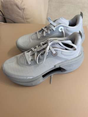 Беговые кроссовки Li- NING