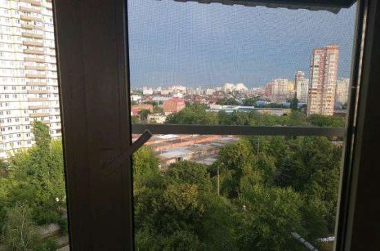 Продам однокомнатную квартиру в Краснодар.Жилая площадь 34  кв.м.Этаж 9.Дом кирпичный.