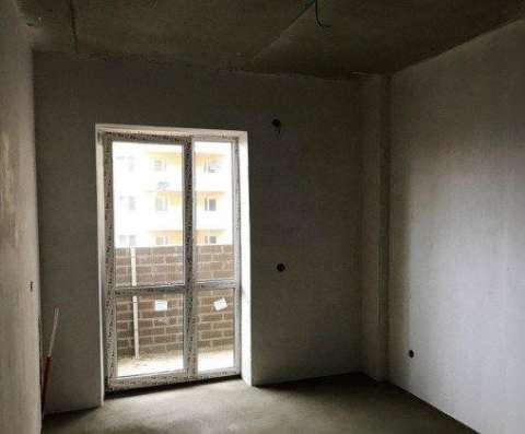 Продам трехкомнатную квартиру в Краснодар.Жилая площадь 70  кв.м.Этаж 12.Дом кирпичный.