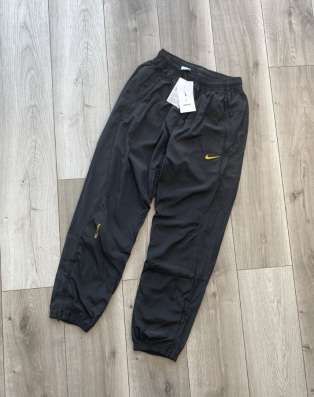 Нейлоновые штаны Nike Nocta