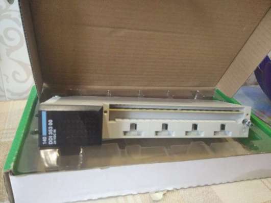 Новый Schneider 140 Ddi 353 00 24