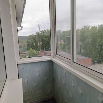 Сдам трехкомнатную квартиру на длительный срок в Краснотурьинске