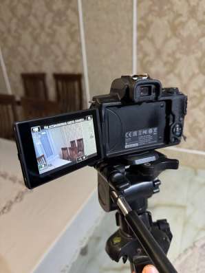 Продаю фотоаппарат canon eos m50