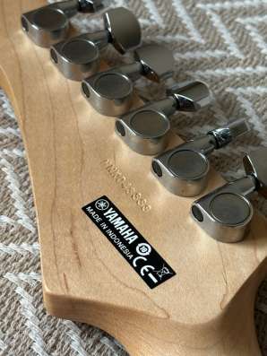 Электрогитара Yamaha Pacifica с чехлом в Екатеринбурге фото 4