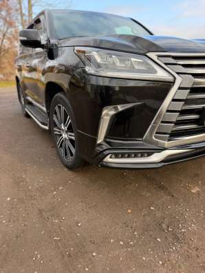 Lexus LX 570 фото 12
