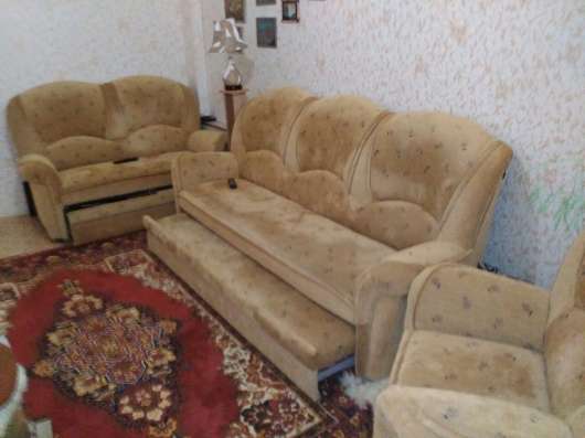 Продаю срочно мягкую мебель 3-2-1