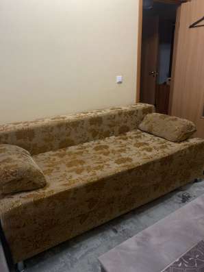 Отдам диван б/у бесплатно