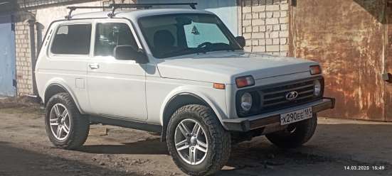 ВАЗ 4x4 (Нива), 212140
