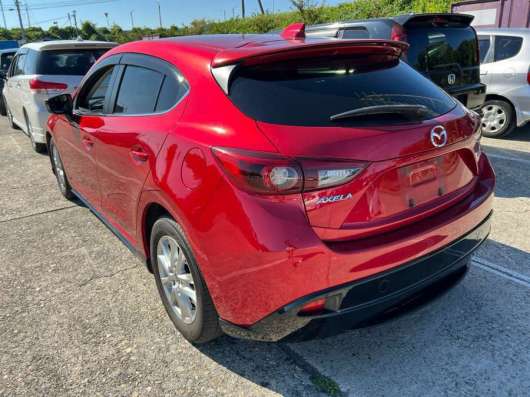 Mazda Axela в Иркутске фото 5