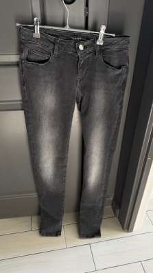 Джинсы guess