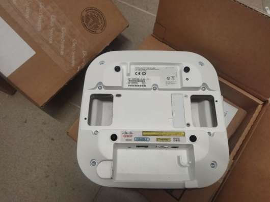 Cisco AIR-CAP3702I-E-K9 двухдиапазонная точка доступа