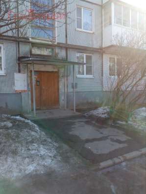 Продам двухкомнатную квартиру в Вологда.Жилая площадь 45  кв.м.Этаж 3.Дом панельный.