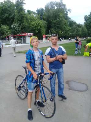 Сергей, 18 лет, хочет познакомиться