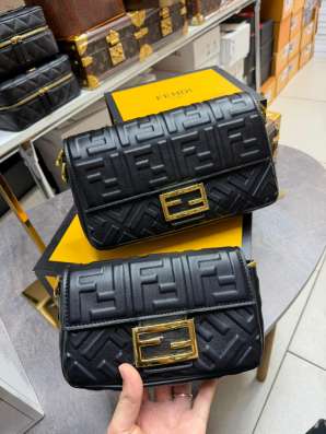 Сумка Fendi в Москве