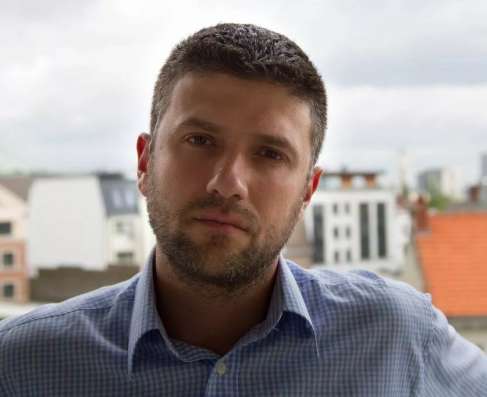Vasil, 38 лет, хочет пообщаться