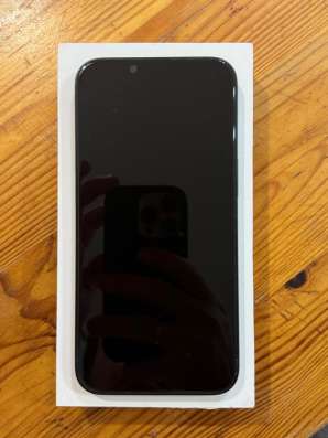 iPhone 16e, 128Gb в Санкт-Петербурге