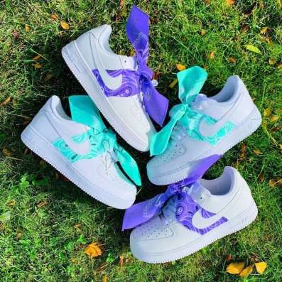 Кроссовки Nike