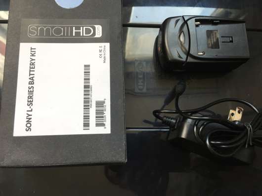 Smallhd focus oled hdmi + батарея NP-F774 + зар в Москве